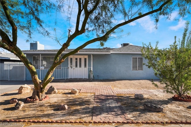 view of front of property