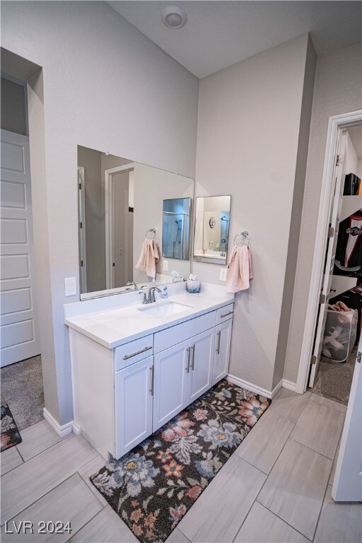 bathroom with vanity