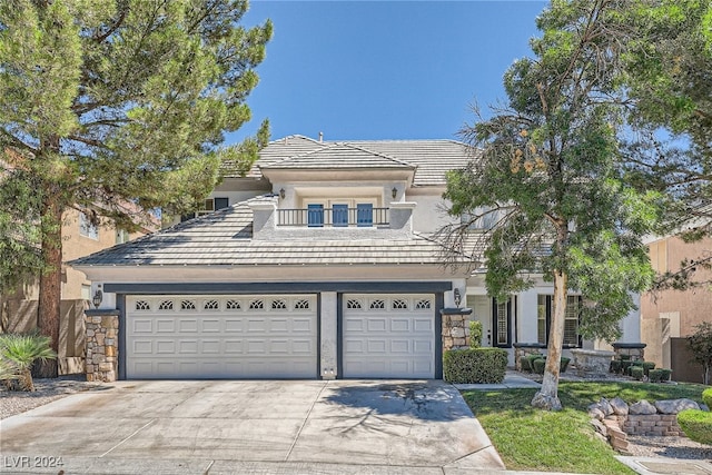 view of front of house featuring a garage