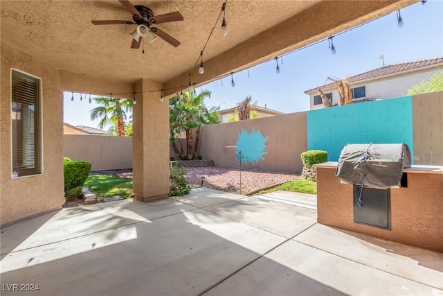 view of patio with ceiling fan