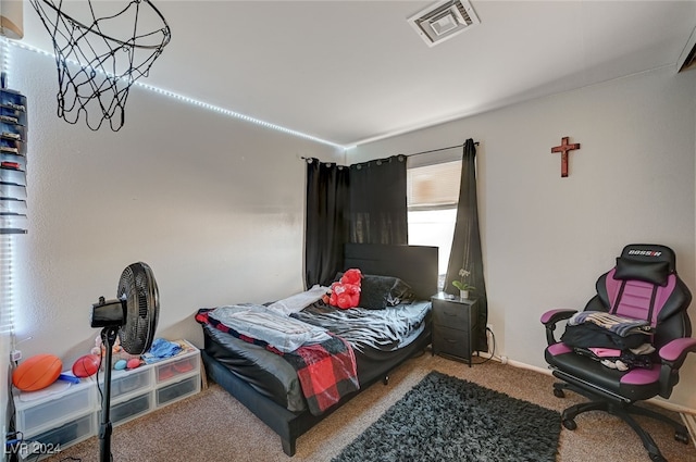 view of carpeted bedroom