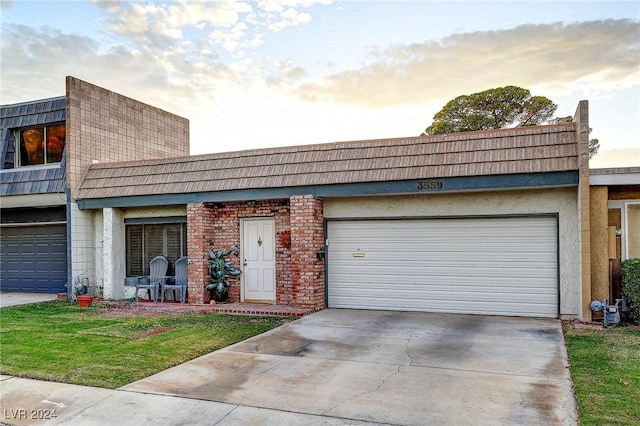 view of front of house with a garage