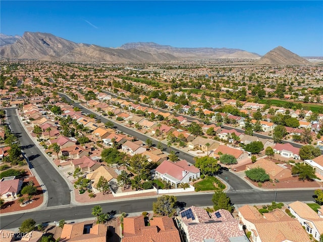 bird's eye view featuring a mountain view