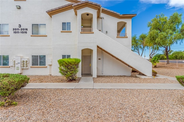 view of front of home