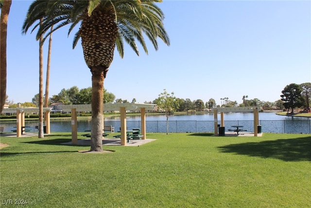 view of yard featuring a water view