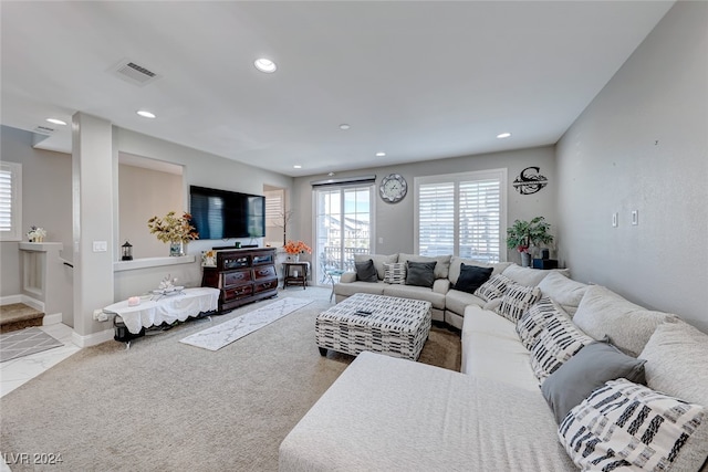 living room with carpet