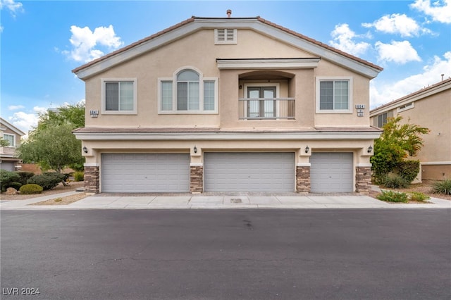 view of front of home featuring a garage