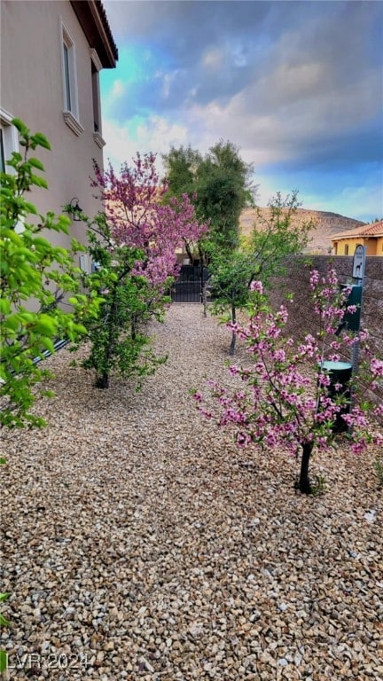 view of yard featuring fence