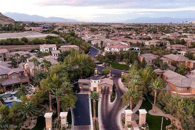 bird's eye view with a mountain view