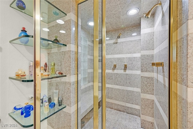 3111 Bel Air Dr Unit 25A, Las Vegas, NV 89109 - bathroom featuring a shower stall and recessed lighting