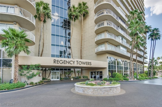 3111 Bel Air Dr Unit 25A, Las Vegas, NV 89109 - view of apartment building / complex