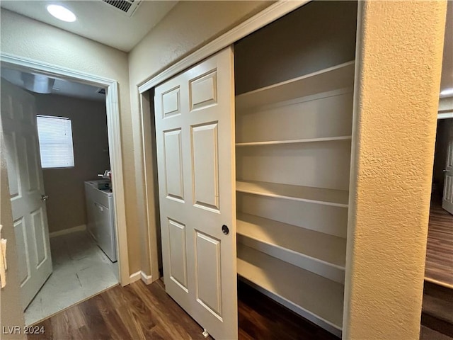 closet with visible vents