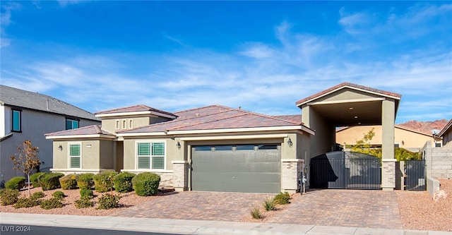 view of front facade with a garage