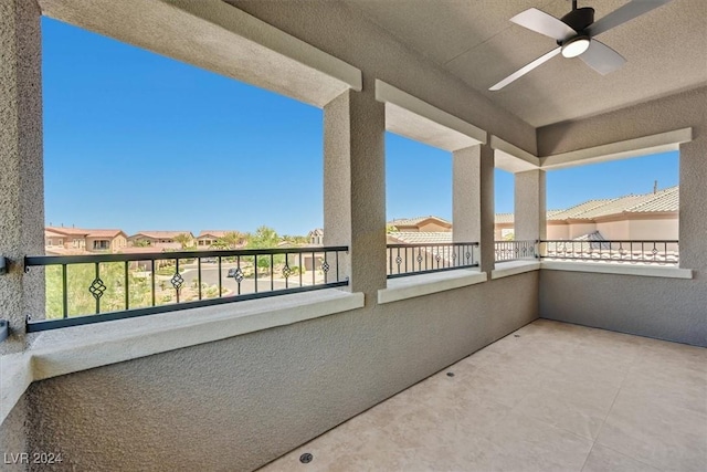 balcony with ceiling fan