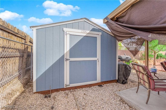 view of outbuilding