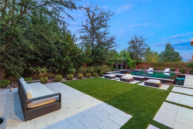 view of yard with a patio