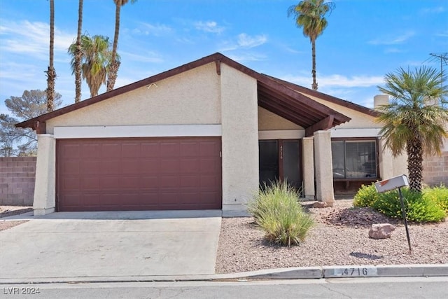 view of front of house featuring a garage