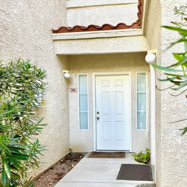 view of property entrance