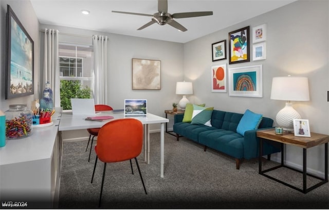 carpeted living room featuring ceiling fan