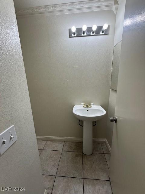 3923 Via Lucia Dr, Las Vegas, NV 89115 - photo 9