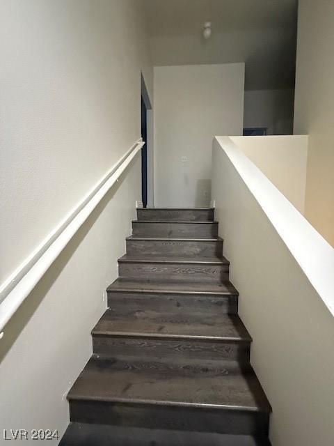 3923 Via Lucia Dr, Las Vegas, NV 89115 - photo 12