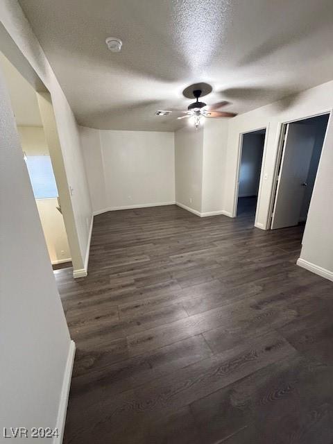 3923 Via Lucia Dr, Las Vegas, NV 89115 - photo 13
