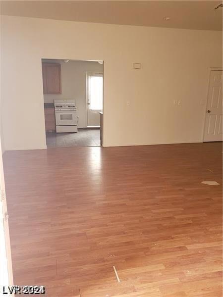 unfurnished room featuring light wood-type flooring