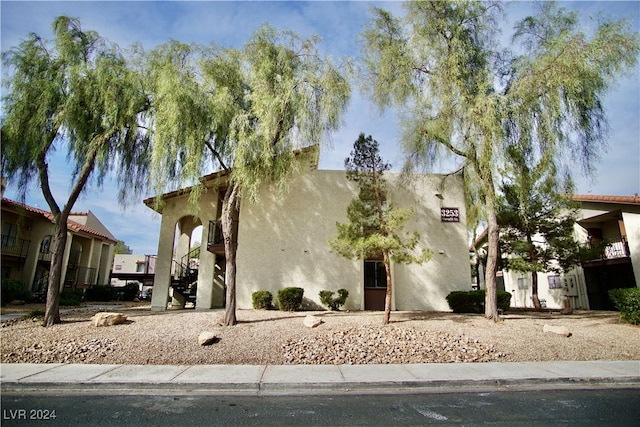 view of front of home