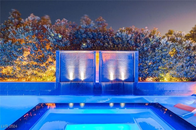 2567 Speyburn Ave, Henderson, NV 89044 - view of pool with an in-ground hot tub