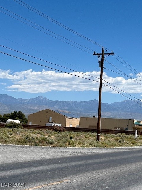 Listing photo 3 for 1640 W Charleston Park Ave, Pahrump NV 89048