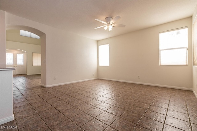 spare room featuring ceiling fan