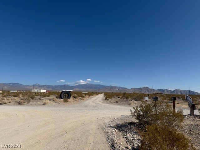 Listing photo 3 for 2481 E Gertrude Way, Pahrump NV 89060