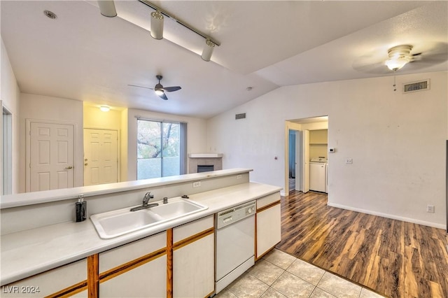 kitchen with light countertops, visible vents, a sink, ceiling fan, and dishwasher