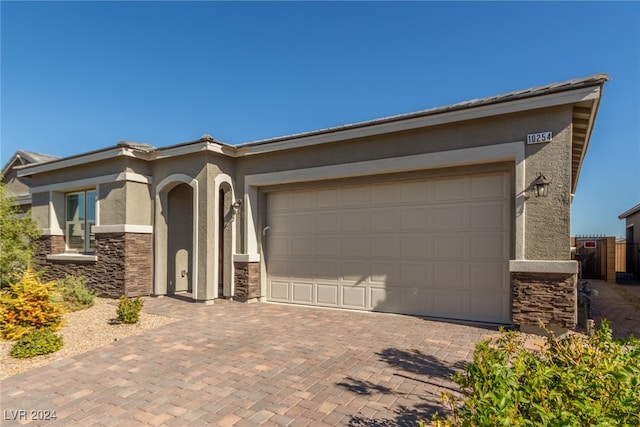 view of front facade with a garage