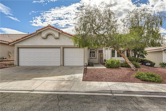 view of front of house featuring a garage