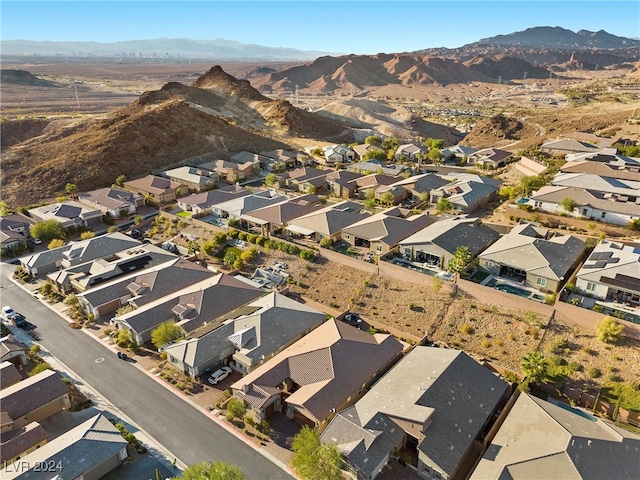 bird's eye view featuring a mountain view