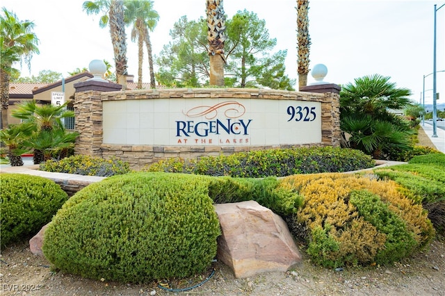 view of community / neighborhood sign