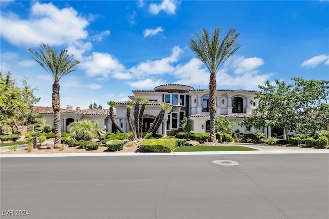 view of mediterranean / spanish-style house