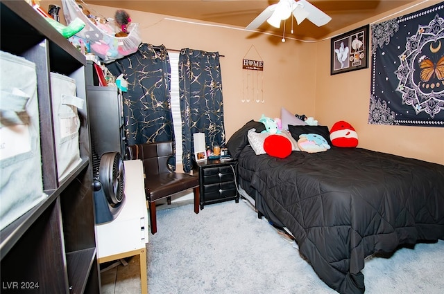 bedroom featuring carpet and ceiling fan