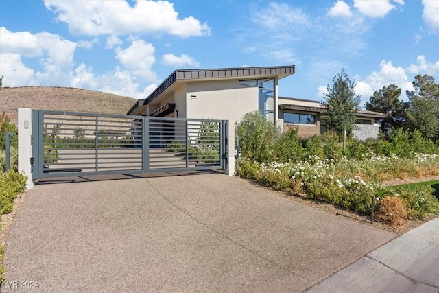 1 Olympia Canyon Way, Las Vegas, NV 89141 - view of gate