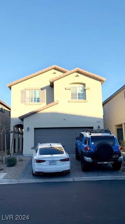 view of front facade with a garage