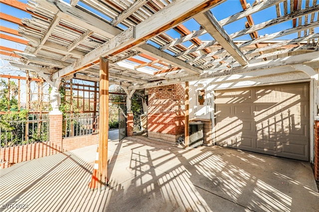 view of patio featuring a pergola