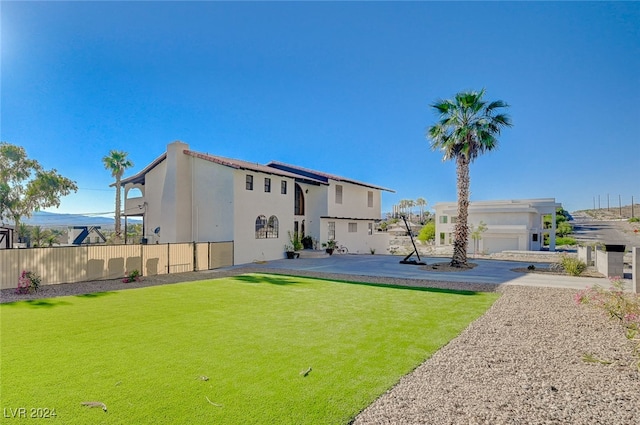 view of yard with a garage