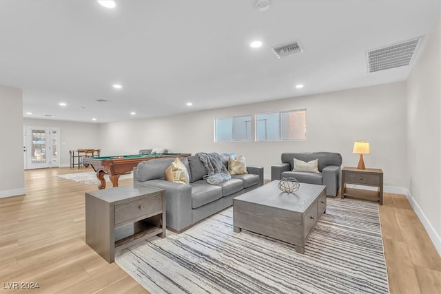 living room with light wood-style flooring, billiards, visible vents, and recessed lighting