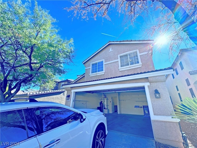 view of front facade with a garage