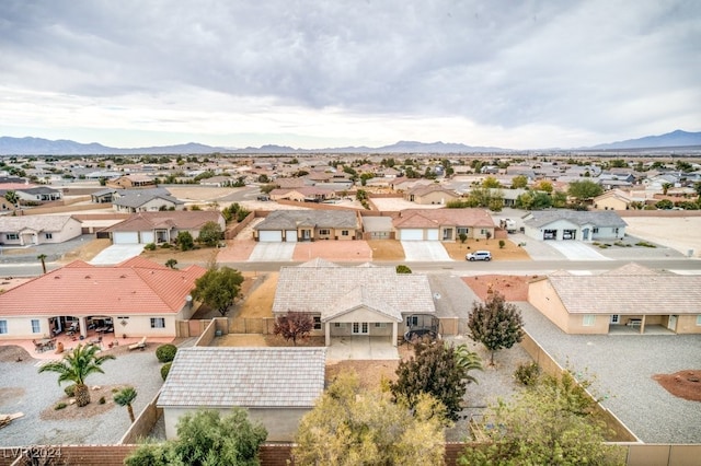 bird's eye view with a mountain view