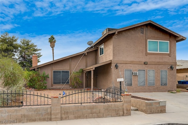 view of front of home featuring a patio area