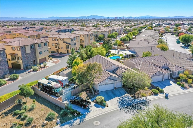 bird's eye view featuring a mountain view