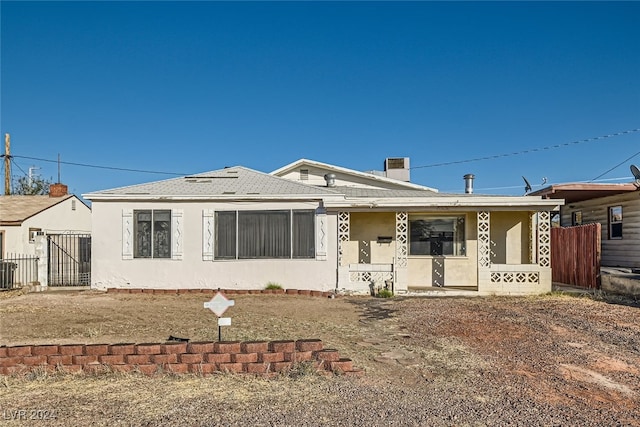 view of front of house