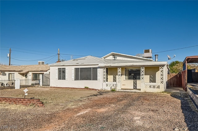 view of front of property